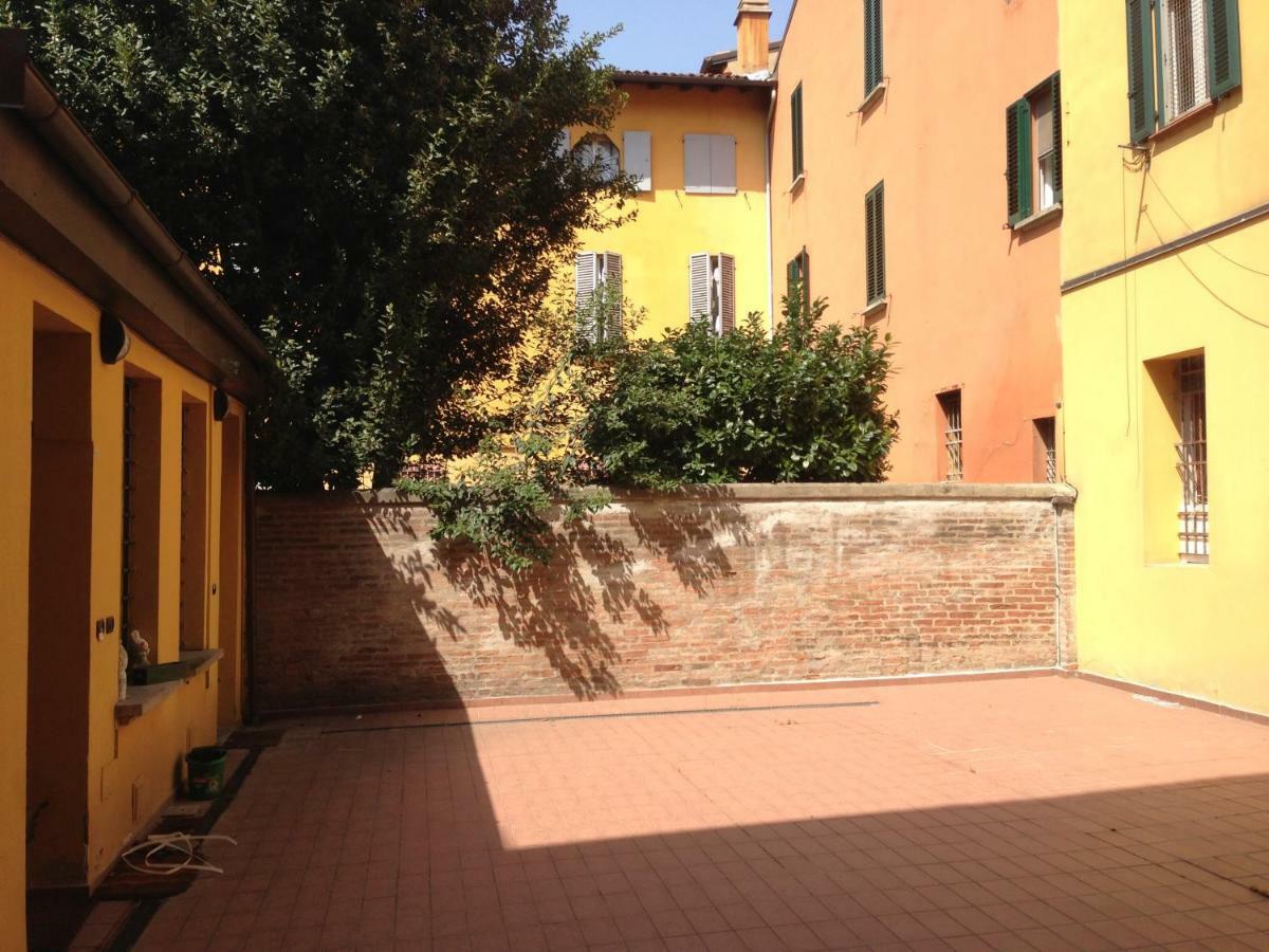 Ferienwohnung The Pianist S House In The Heart Of Bologna Exterior foto